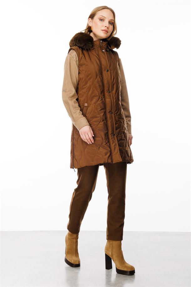 Kürk Kapüşunlu Uzun Yelek-KAHVE