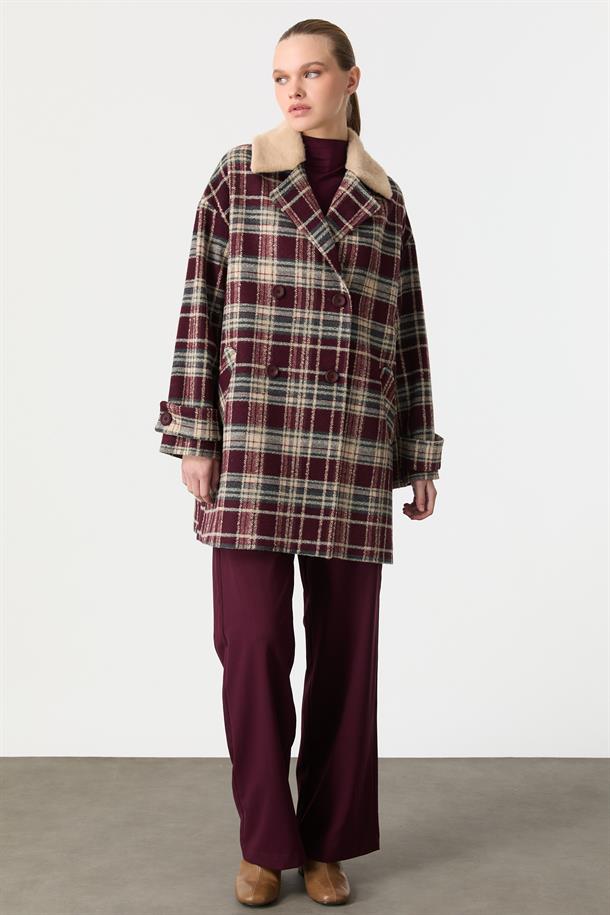 Kürk Yaka Detaylı Ekose Kaşe Kaban-BORDO