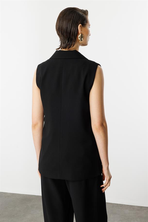 Kuşak Detaylı Krep Yelek-SİYAH