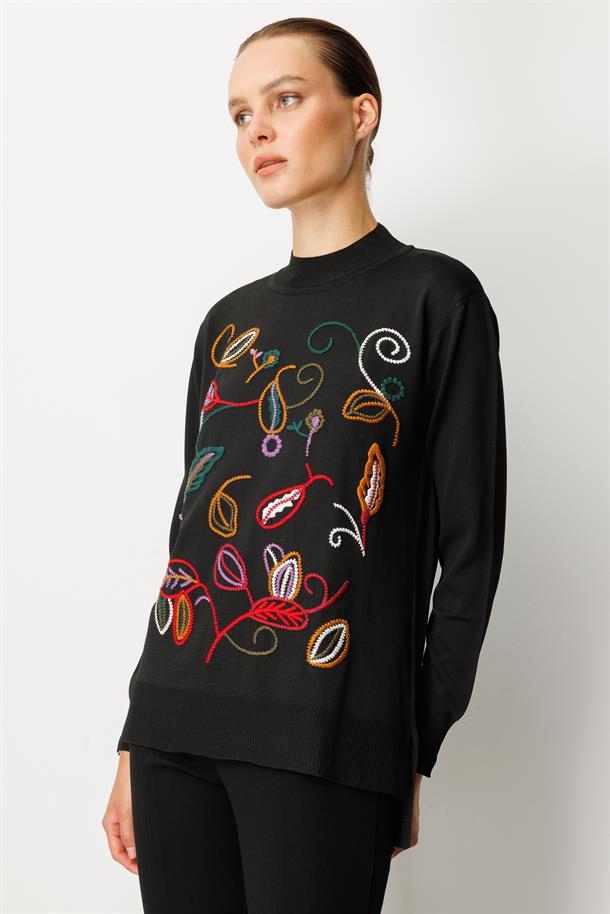 Nakış Detaylı Triko Kazak-SİYAH