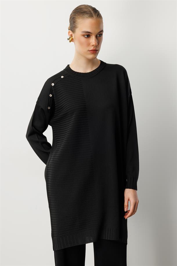 Omzu Düğme Detaylı Triko Tunik-SİYAH