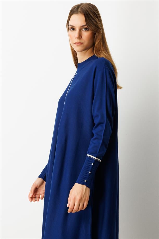 Önü Simli Şerit Detaylı Triko Elbise-SAX