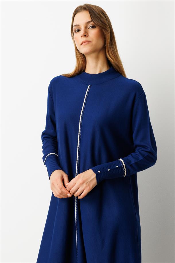 Önü Simli Şerit Detaylı Triko Elbise-SAX