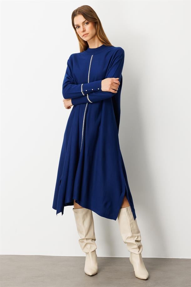 Önü Simli Şerit Detaylı Triko Elbise-SAX