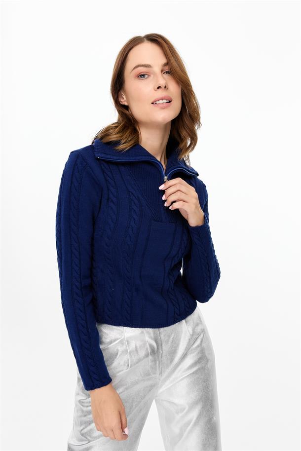 Örgü Desenli Polo Yaka Triko Kazak-LACI