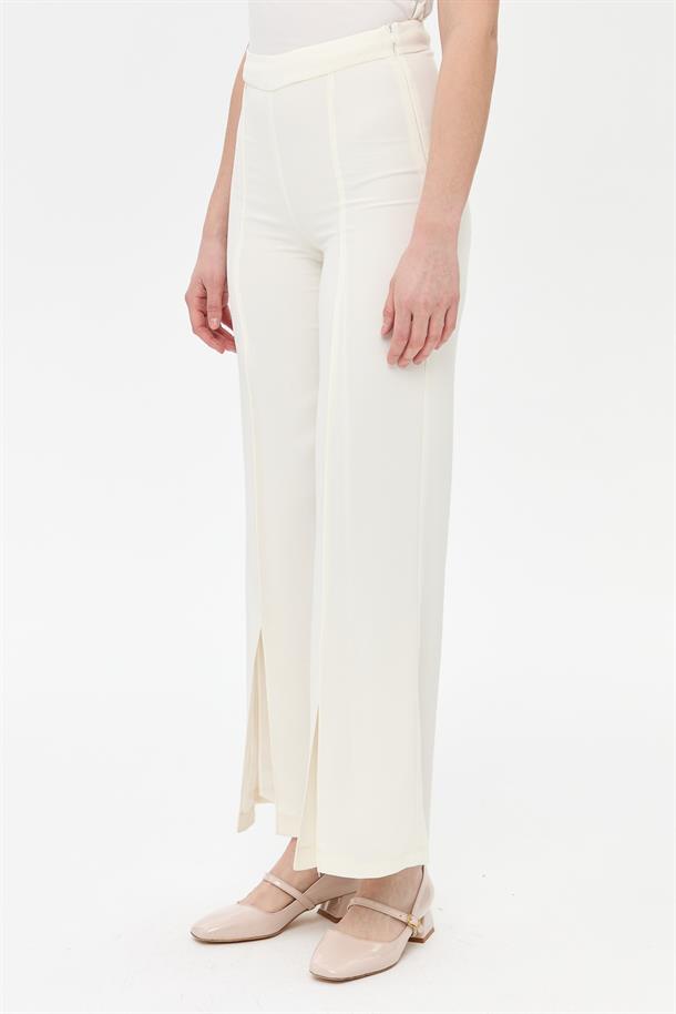Paça Yırtmaçlı Nervür Detaylı Pantolon-KEMIK