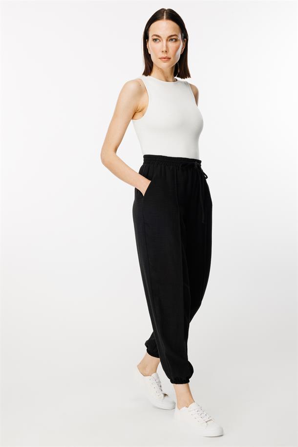 Paçası Lastikli Nervür Detaylı Keten Pantolon-SİYAH