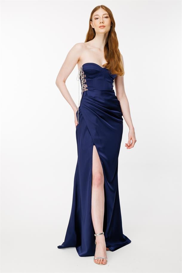 Parlak İp Detaylı Yırtmaçlı Uzun Saten Abiye-LACI