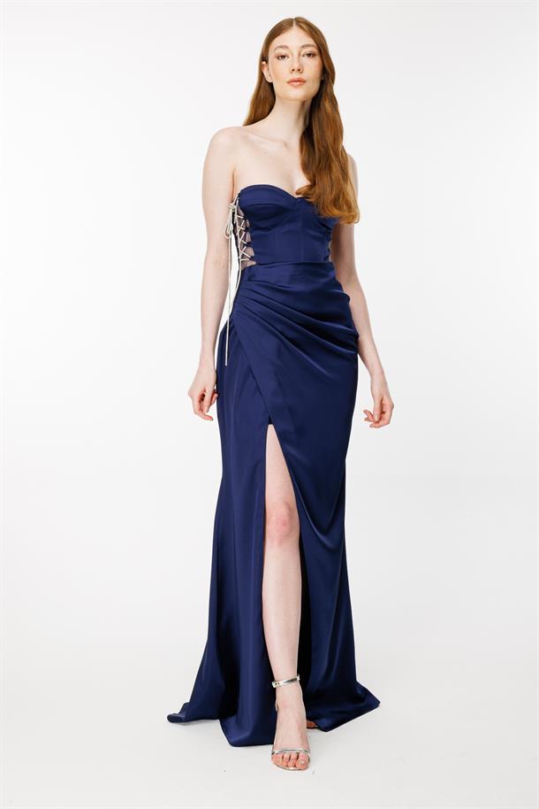 Parlak İp Detaylı Yırtmaçlı Uzun Saten Abiye-LACI