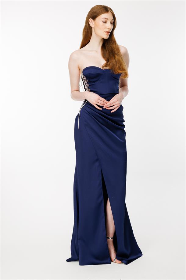 Parlak İp Detaylı Yırtmaçlı Uzun Saten Abiye-LACI