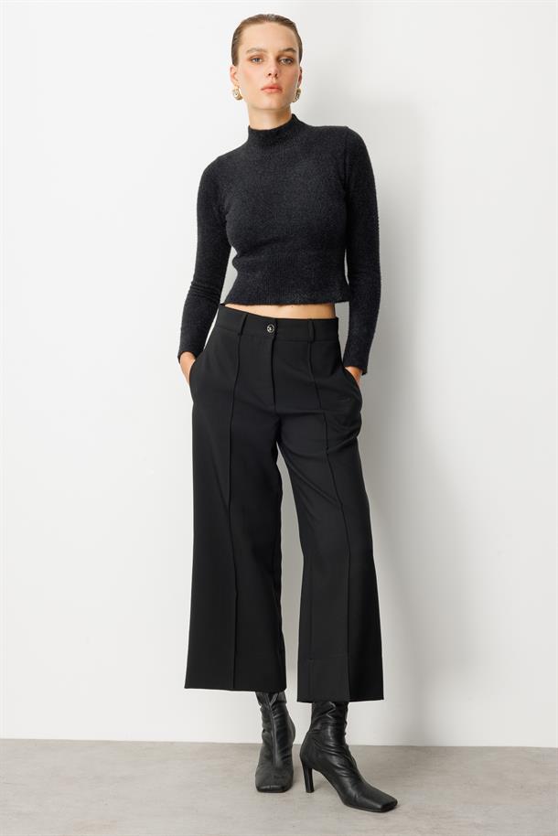 Sahte Cep Detaylı Kumaş Pantolon-SİYAH