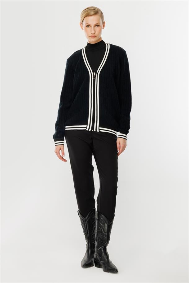 Şerit Detaylı Triko Hırka-SİYAH