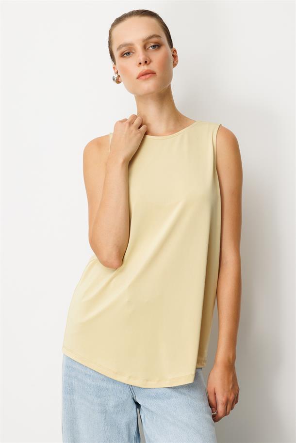 Sırt Detaylı Kolsuz Bluz-SARI