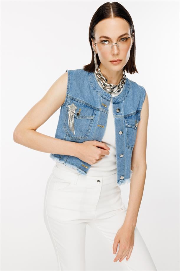 Taş Broş Detaylı Kısa Kot Yelek-A.MAVI