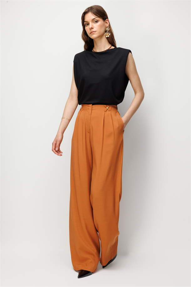 Taş Detay Pileli Pantolon-TABA