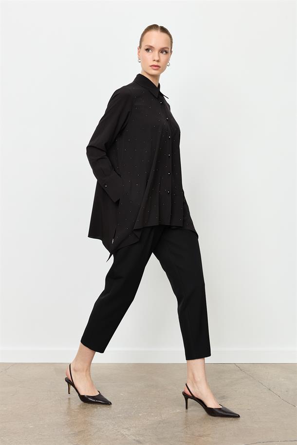 Taş Düğme Asimetrik Kesim Gömlek-SİYAH