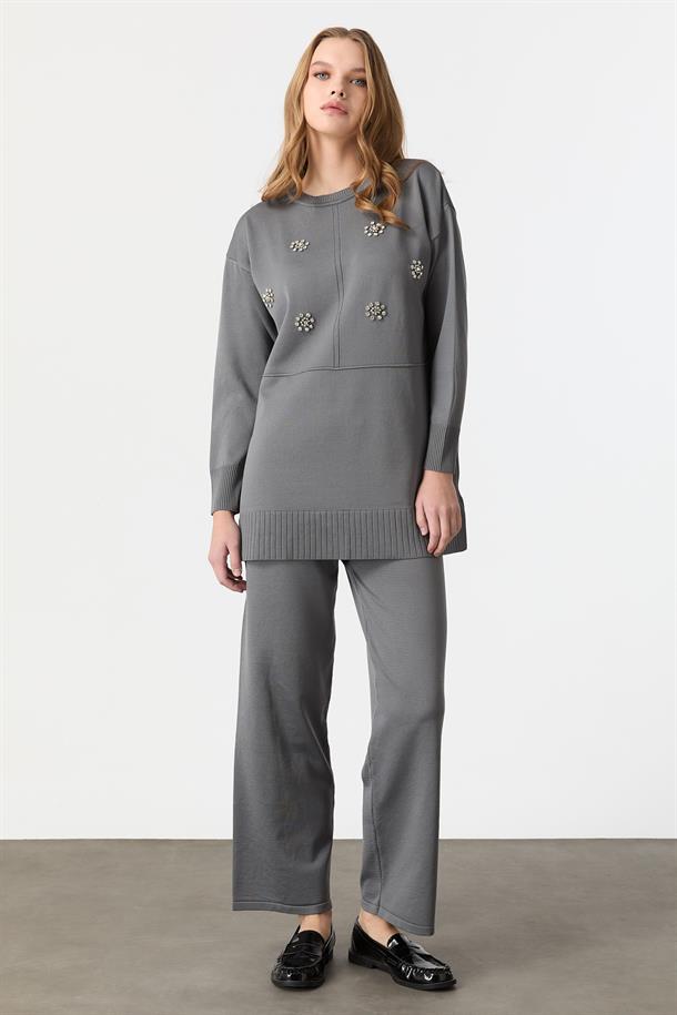 Taş İşleme Detaylı Triko Takım-GRİ