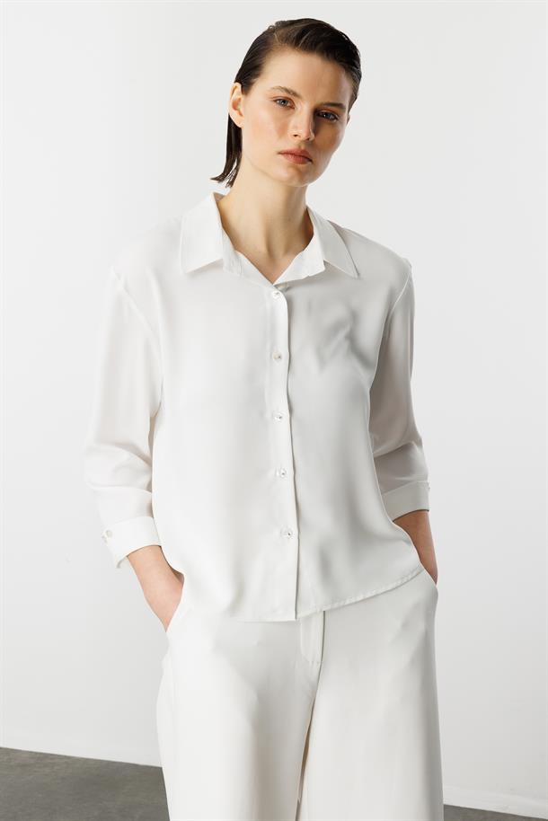 Taşlı Düğme Detaylı Gömlek-KEMIK