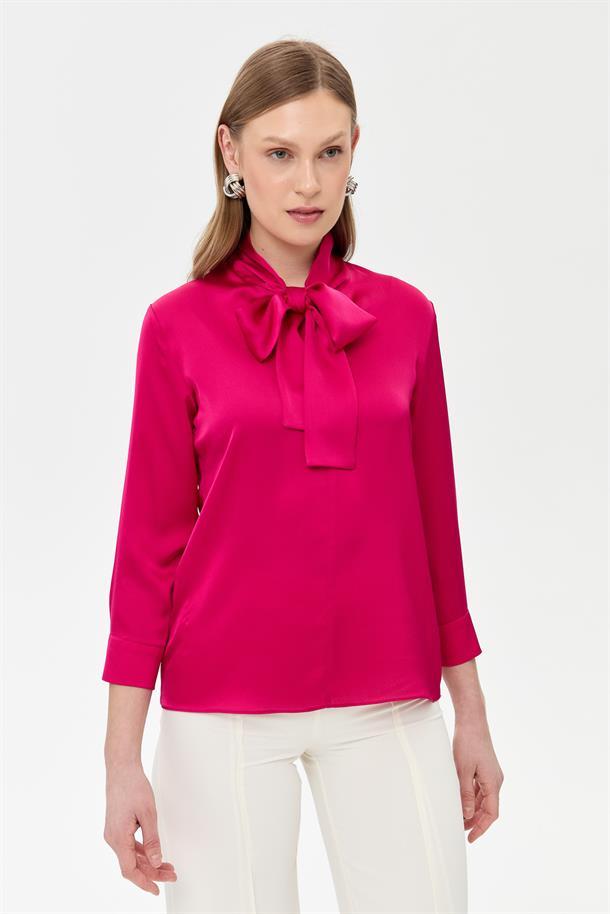 Yakası Fularlı Saten Gömlek-FUJYA