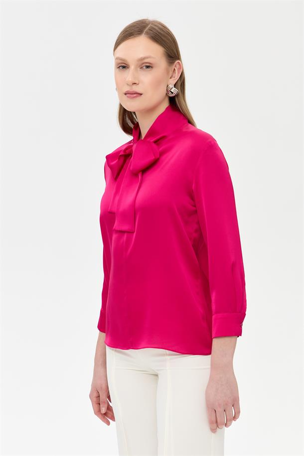 Yakası Fularlı Saten Gömlek-FUJYA