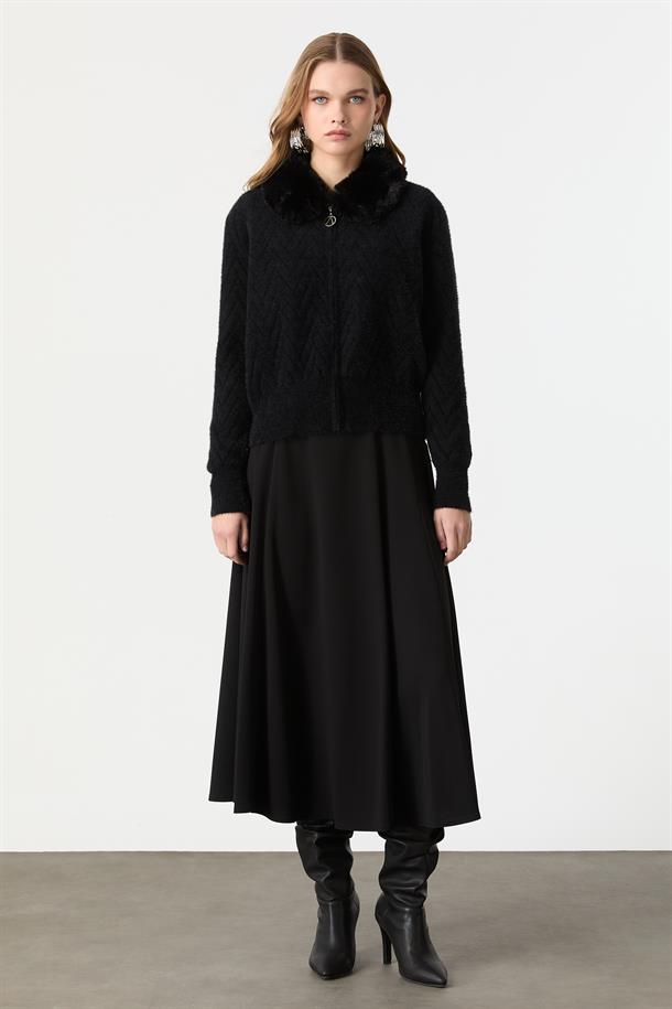 Yakası Kürklü Triko Hırka-SİYAH