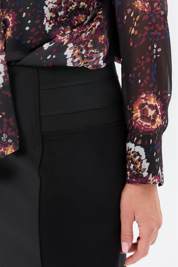 Yanları Lastik Detaylı Büyük Beden Etek-SİYAH