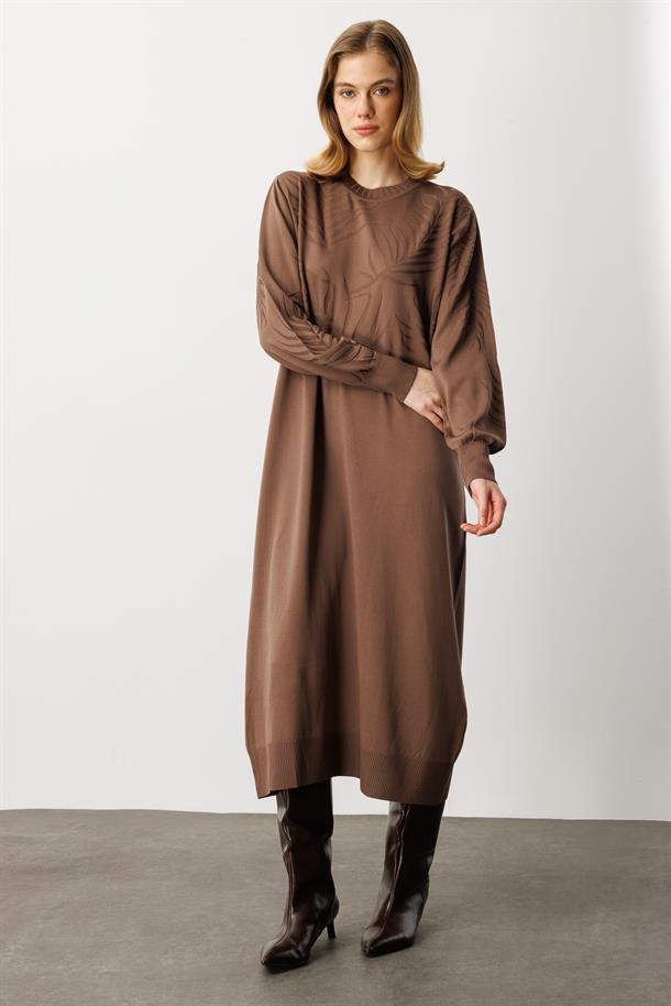 Yaprak Desenli Uzun Triko Elbise-MOKKA