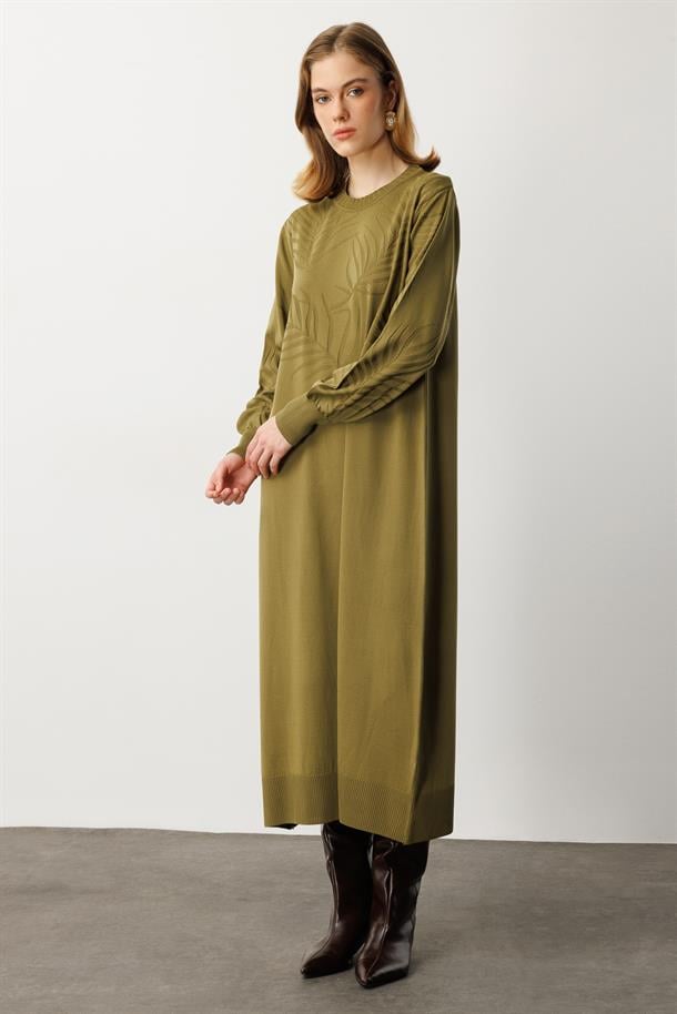 Yaprak Desenli Uzun Triko Elbise-Y.YEŞİLİ