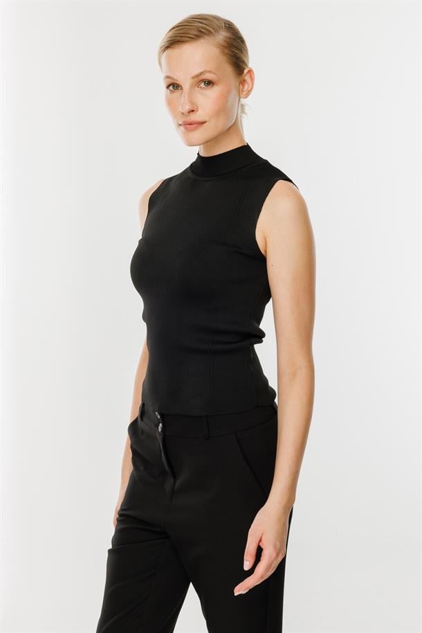 Yarım Balıkçı Kolsuz Triko Kazak-SİYAH