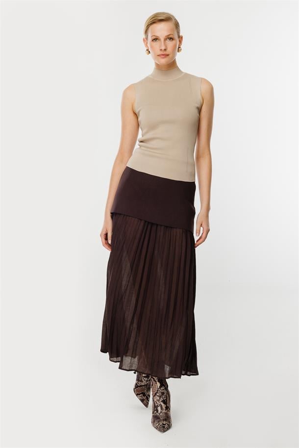 Yarım Balıkçı Kolsuz Triko Kazak-TAŞ