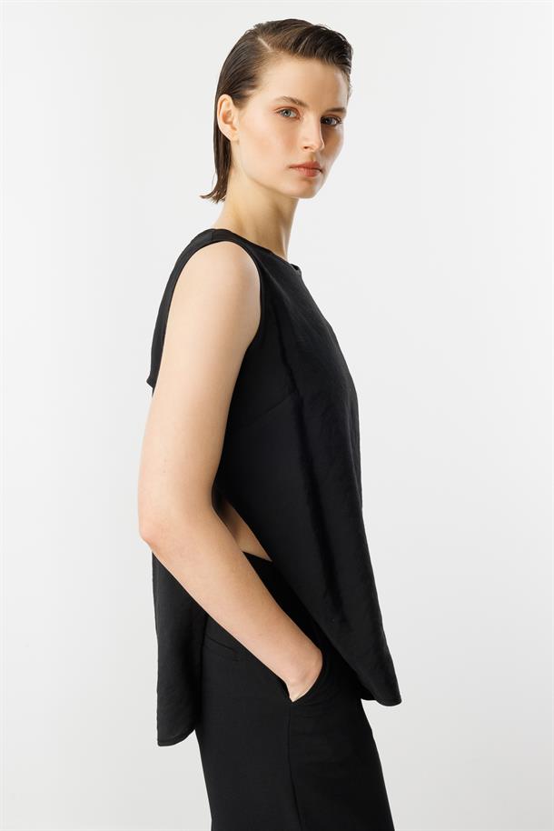 Yırtmaç Detaylı Bluz-SİYAH