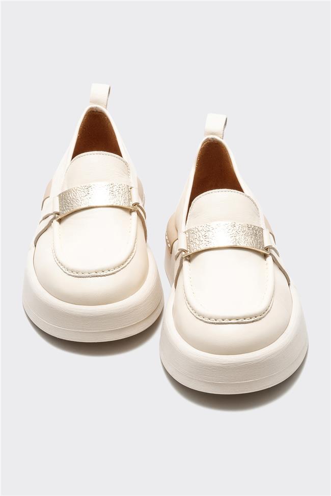 Bej Deri Kadın Loafer