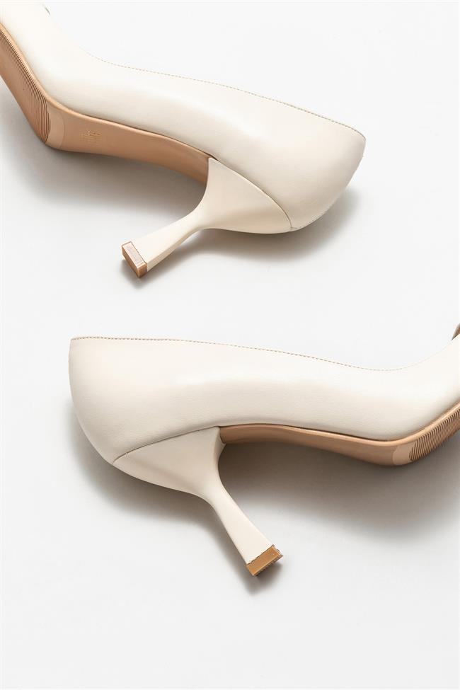 Ekru Deri Kadın Stiletto