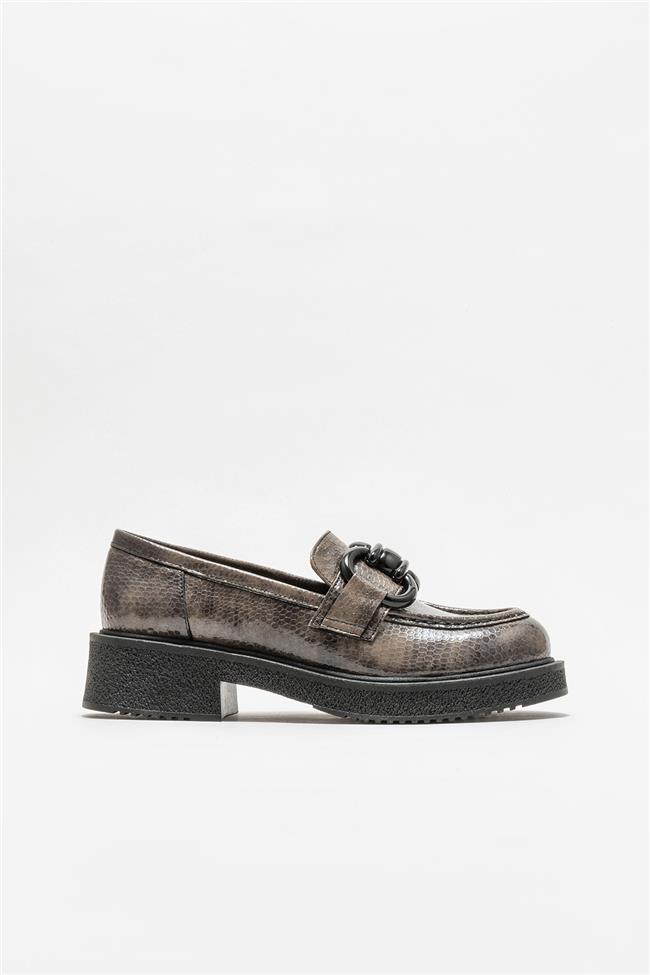 Gri Deri Kadın Loafer