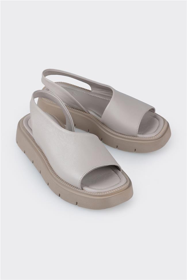 Gri Deri Kadın Spor Sandalet