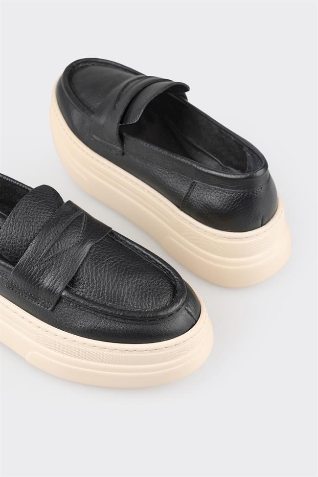 Siyah Deri Kadın Loafer