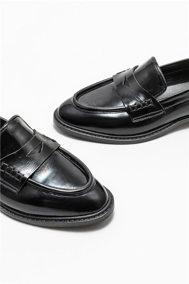 Siyah Deri Kadın Loafer