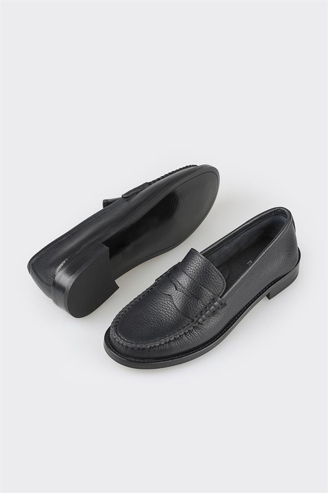 Siyah Deri Kadın Loafer
