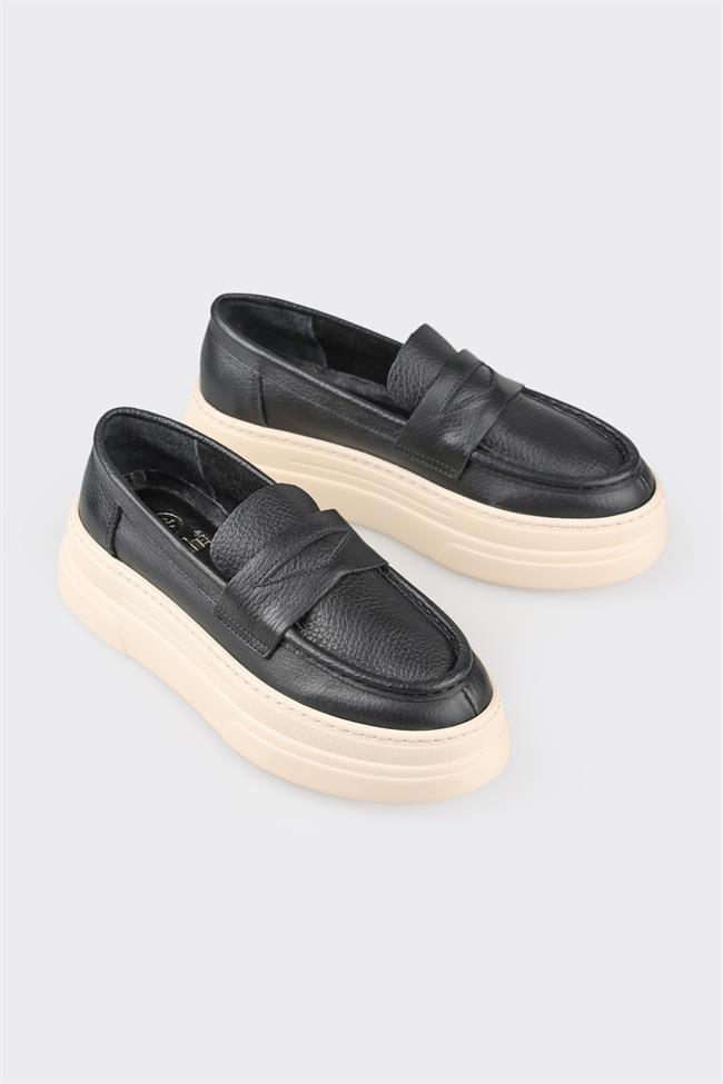 Siyah Deri Kadın Loafer