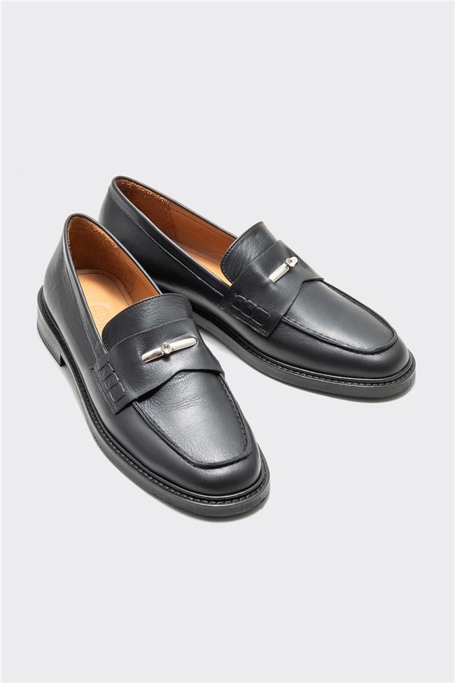 Siyah Deri Kadın Loafer