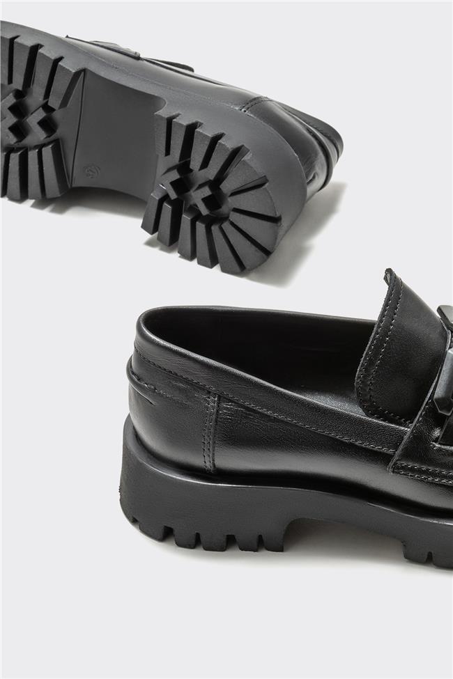 Siyah Deri Kadın Loafer