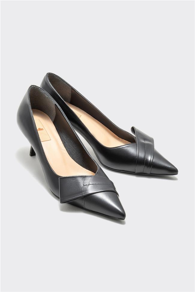 Siyah Deri Kadın Stiletto