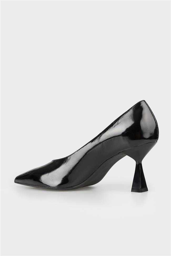 Siyah Deri Kadın Stiletto