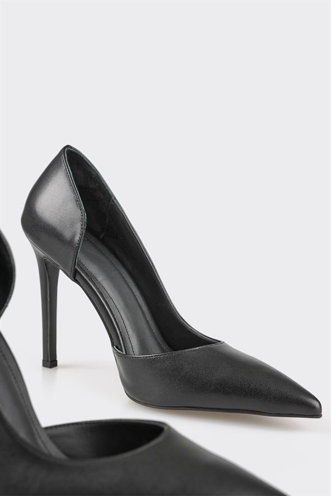 Siyah Deri Kadın Stiletto