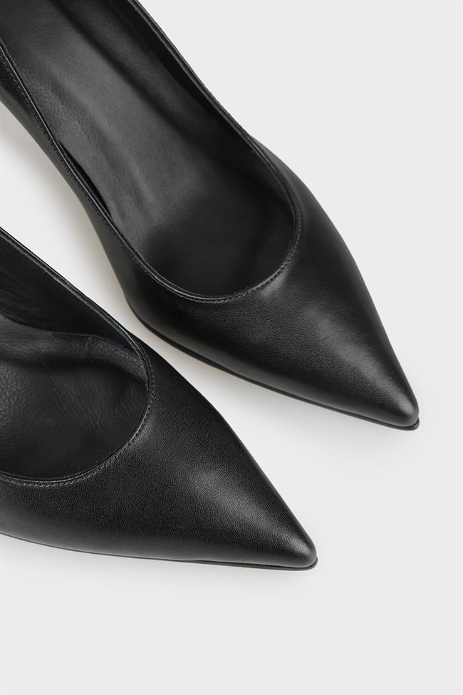 Siyah Deri Kadın Stiletto