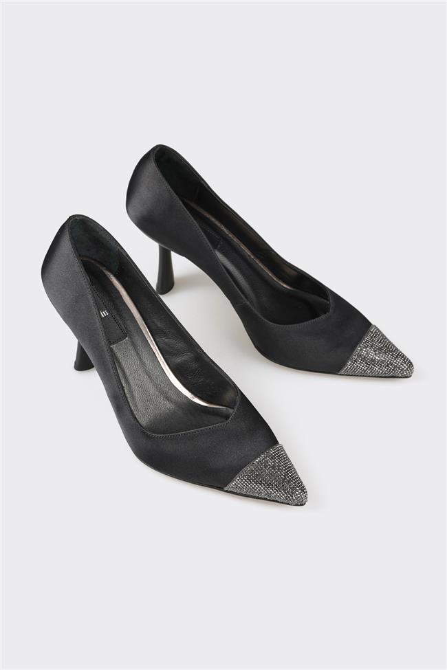 Siyah Kadın Stiletto