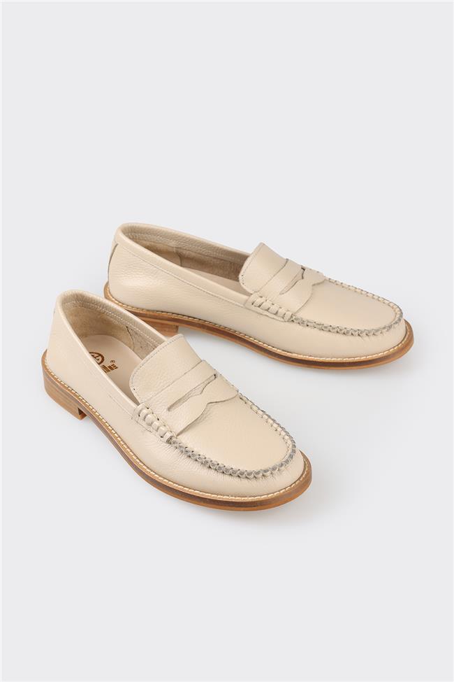 Bej Deri Kadın Loafer