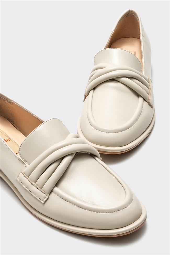 Bej Deri Kadın Loafer
