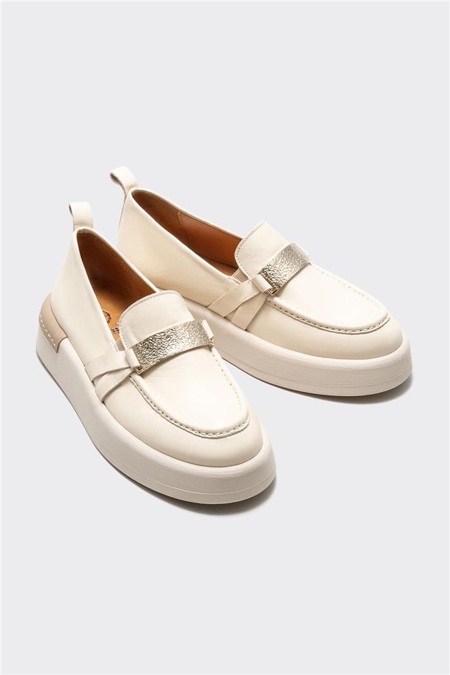 Bej Deri Kadın Loafer