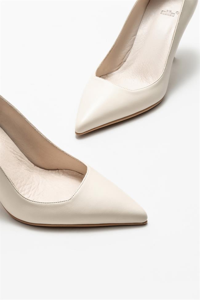 Ekru Deri Kadın Stiletto